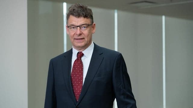 Managing the MNE subsidiary